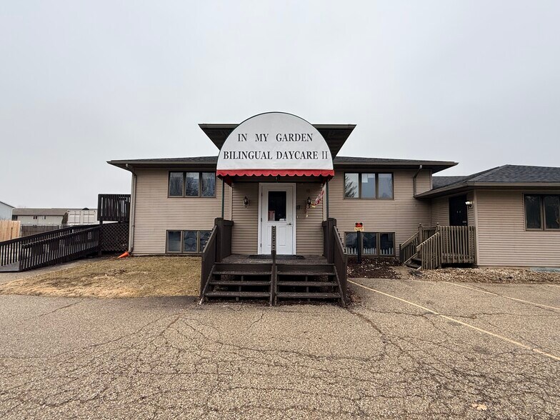 Primary Photo Of 11 Karl Ave, Belleville Daycare Center For Lease
