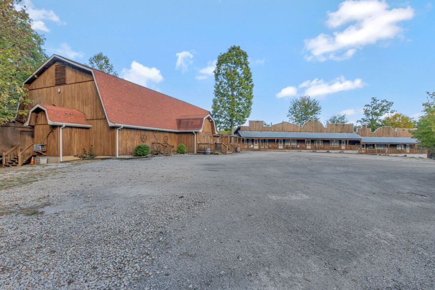 More Photos Of 11845 US 41 St, Monteagle Trailer Camper Park For Sale