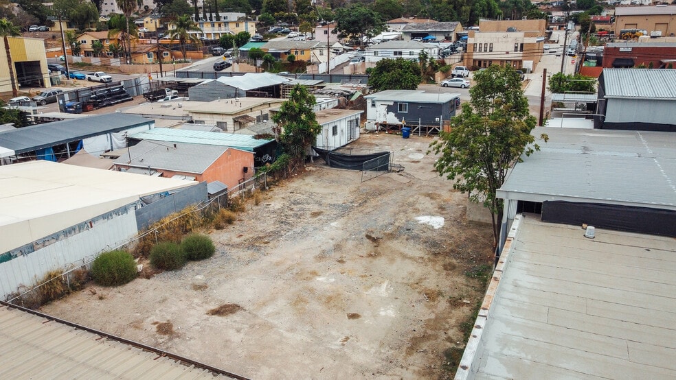 More Photos Of 1424 Presioca St, Spring Valley Contractor Storage Yard For Lease