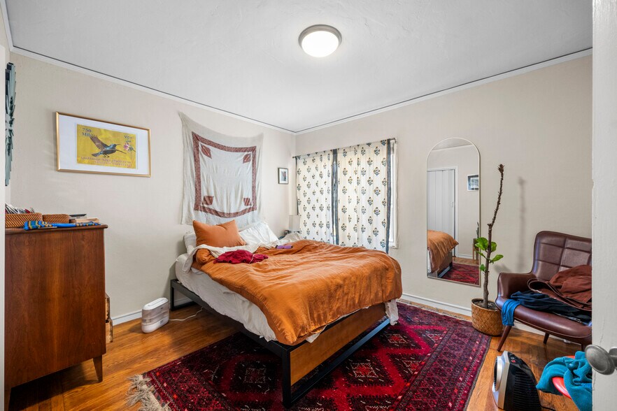 More Photos Of 367 41st St, Oakland Multifamily For Sale