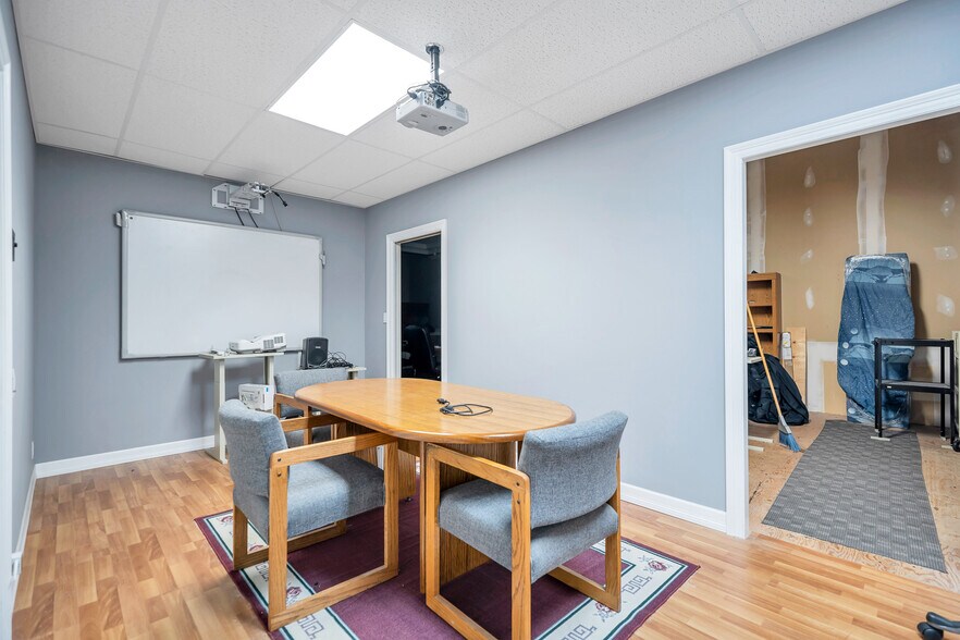 More Photos Of 12448 82nd Ave, Surrey Light Manufacturing For Sale