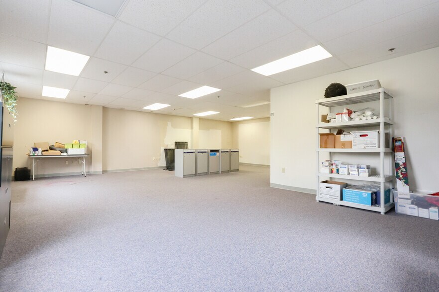 More Photos Of 555 Pleasant St, Attleboro Coworking Space