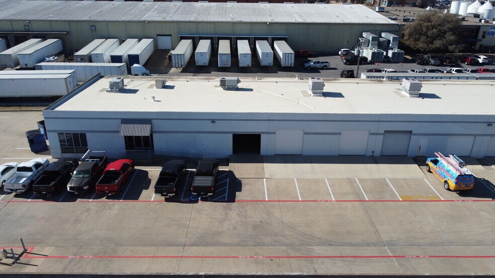 More Photos Of 100 E Felix St, Fort Worth Unknown For Lease