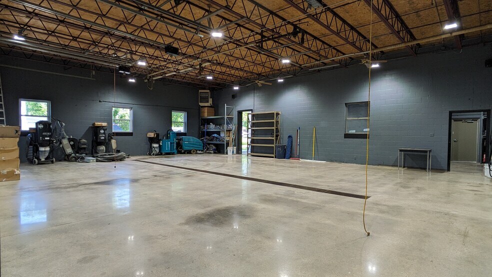 More Photos Of 400 Madison st, Towanda Flex For Sale