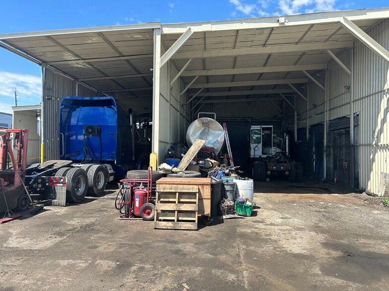 More Photos Of 184-188 Doremus Ave, Newark Distribution For Sale