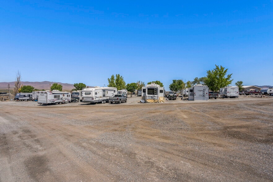 More Photos Of 150 Highway 400, Mill City Trailer Camper Park For Sale