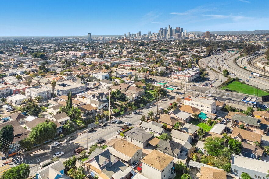 More Photos Of 2440 Wabash Ave, Los Angeles Apartments For Sale