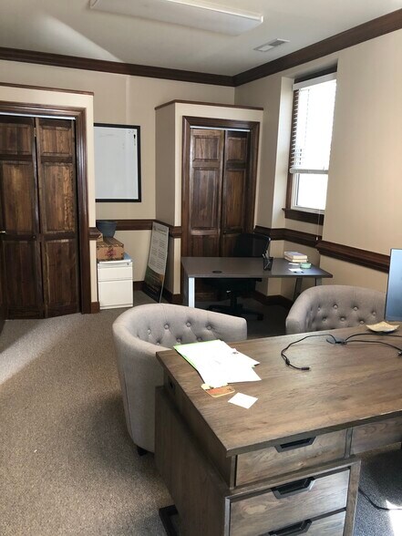 More Photos Of 148-158 Wind Chime Ct, Raleigh Office For Lease