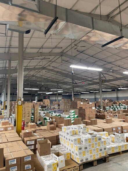 More Photos Of 1 Walnut St, Perth Amboy Warehouse For Lease