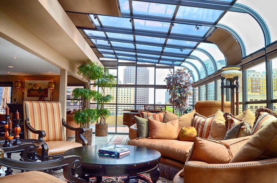 More Photos Of 126 E Main Plz, San Antonio Apartments For Sale