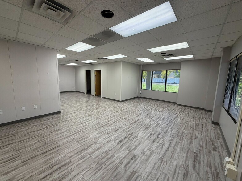 More Photos Of 12422 S 450 E, Draper Medical For Lease