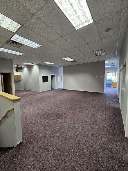 More Photos Of 4015 Rucker Ave, Everett General Retail For Lease