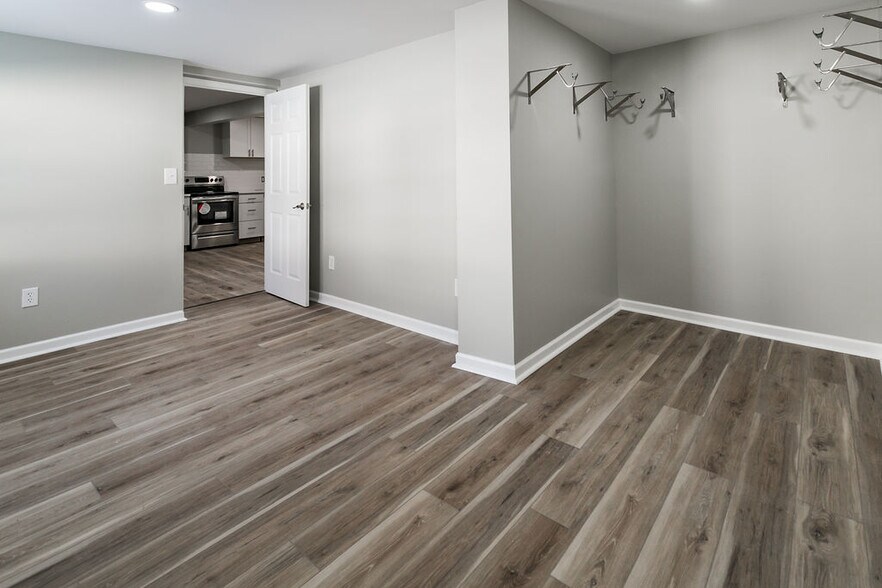 More Photos Of 4527 South St, Jamesville General Retail For Sale