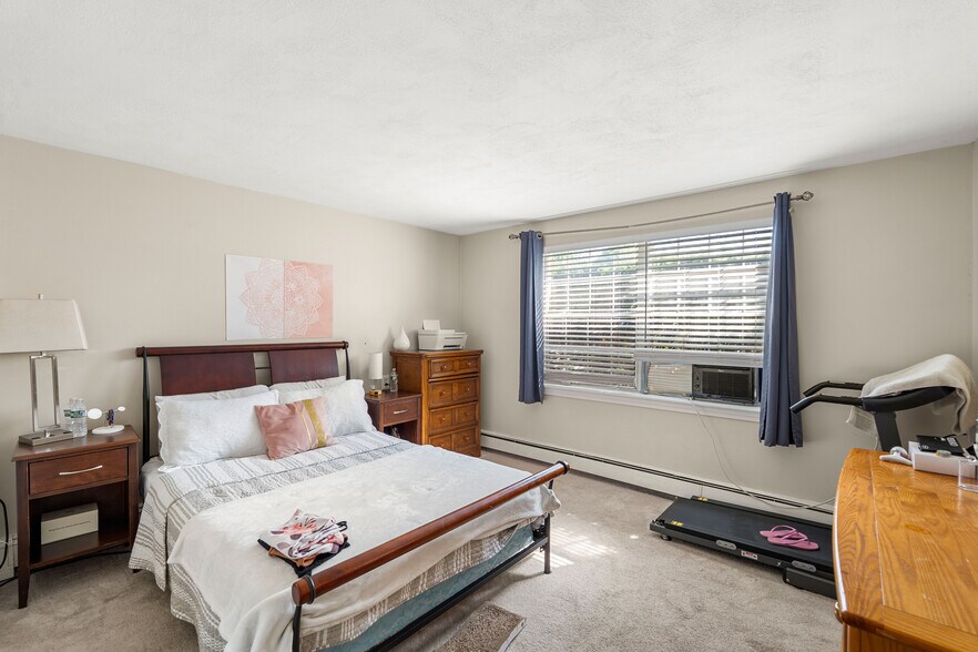 More Photos Of 32 Bradford St, Concord Apartments For Sale