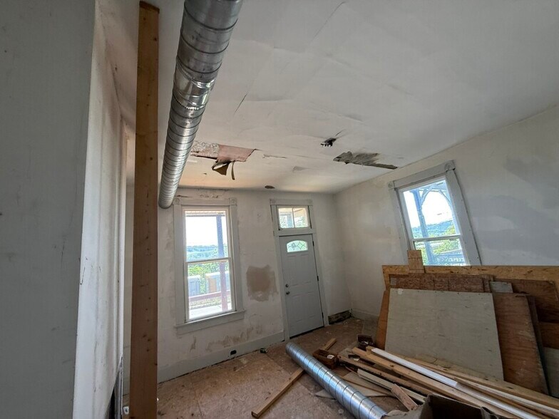 More Photos Of 2450 River Rd, Cincinnati Multifamily For Sale