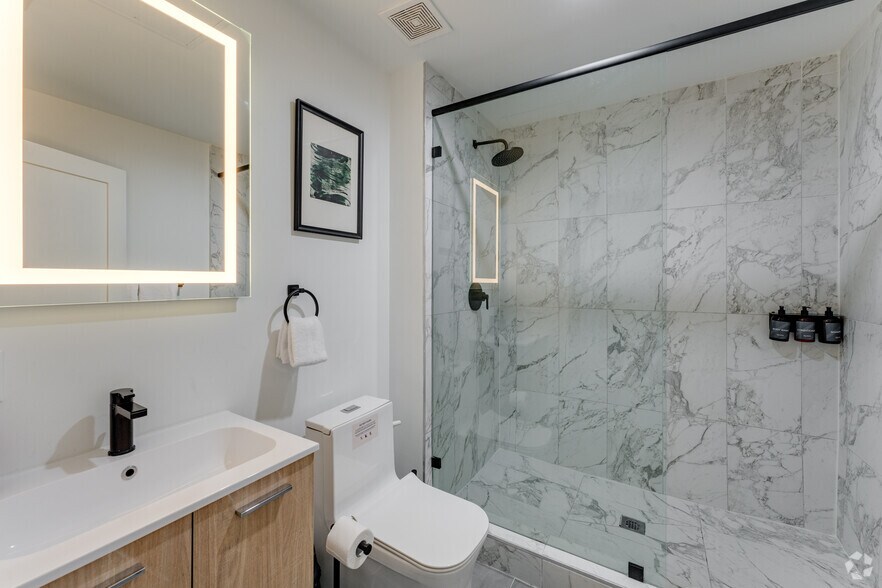 More Photos Of 1343 NW 1st St, Miami Hospitality For Sale