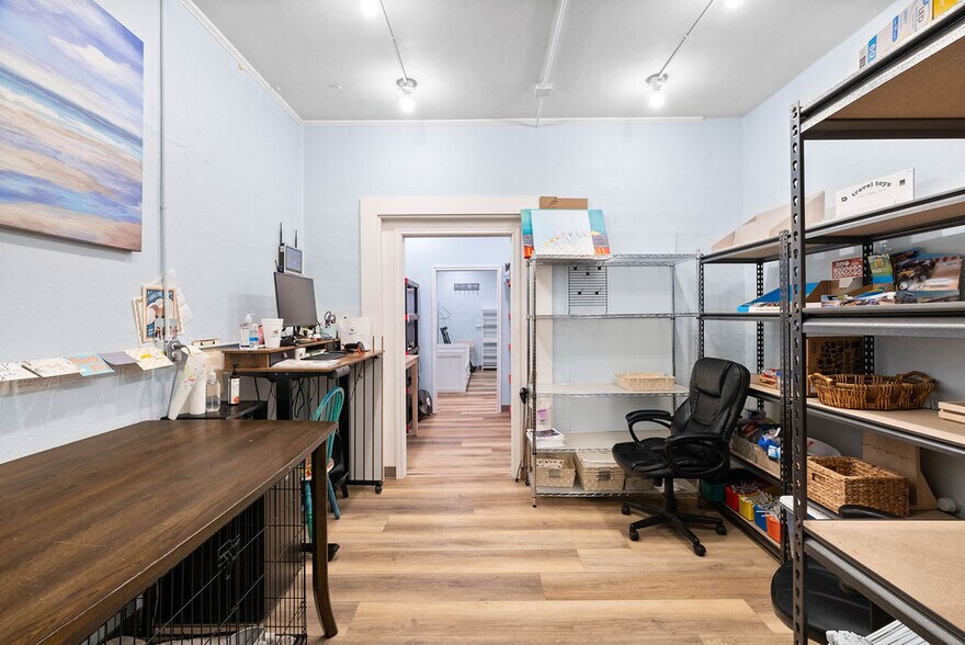 More Photos Of 1700 Highway 35 N, Rockport Storefront Retail Office For Sale