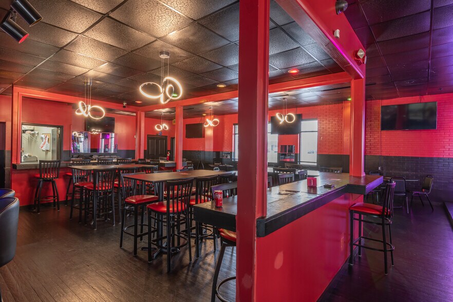 More Photos Of 3571/3585 McGehee Rd, Montgomery Restaurant For Sale