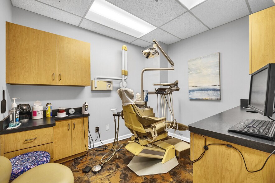 More Photos Of 122 Central Ave, Clark Storefront Retail Office For Sale