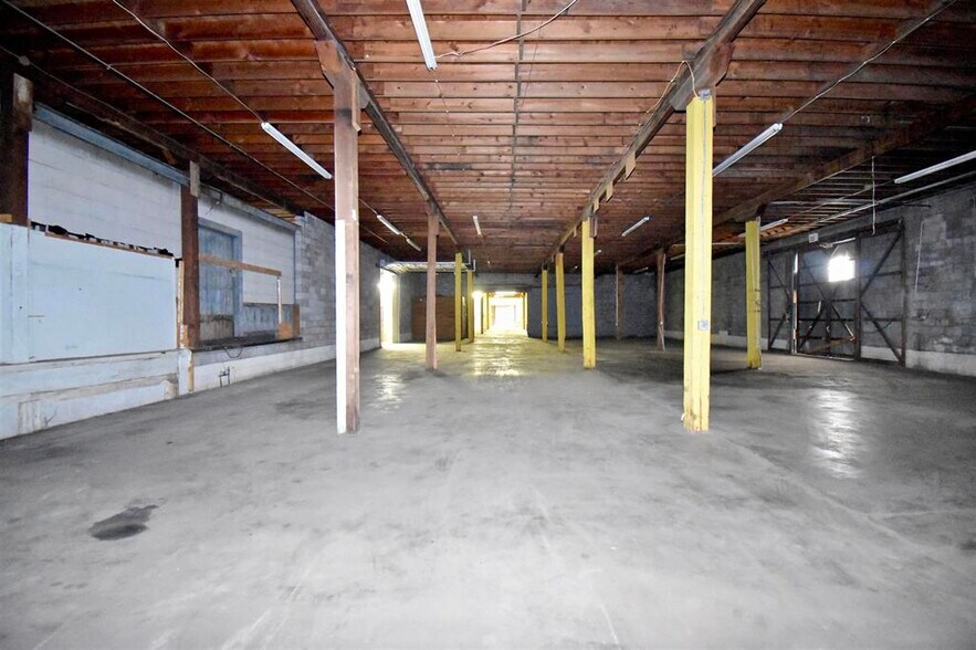 More Photos Of 205 Bellvue St, Jackson Warehouse For Lease