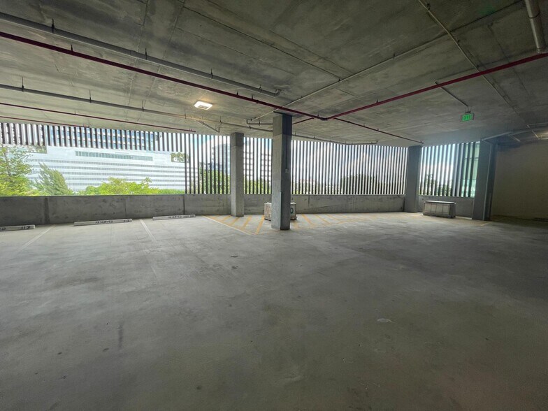 More Photos Of 21290 Biscayne, Aventura Office For Lease