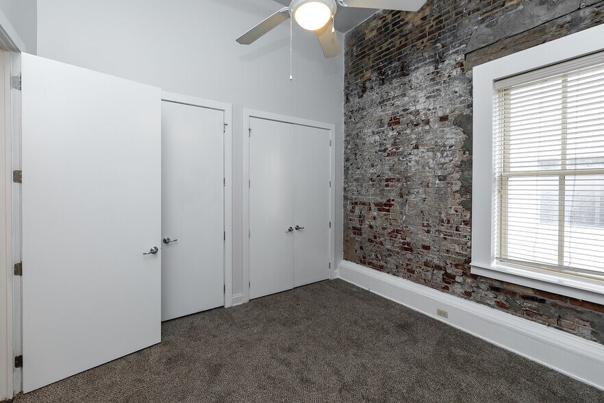 More Photos Of 60 S Main St, Memphis Apartments For Sale