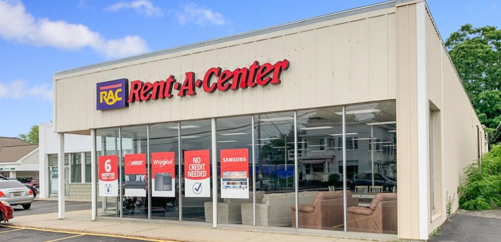 More Photos Of 22 Clinton St, Gouverneur General Retail For Sale