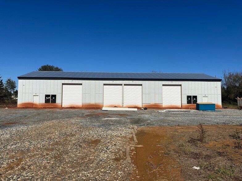 More Photos Of 3121 Old Furnace Rd, Boiling Springs Flex For Lease