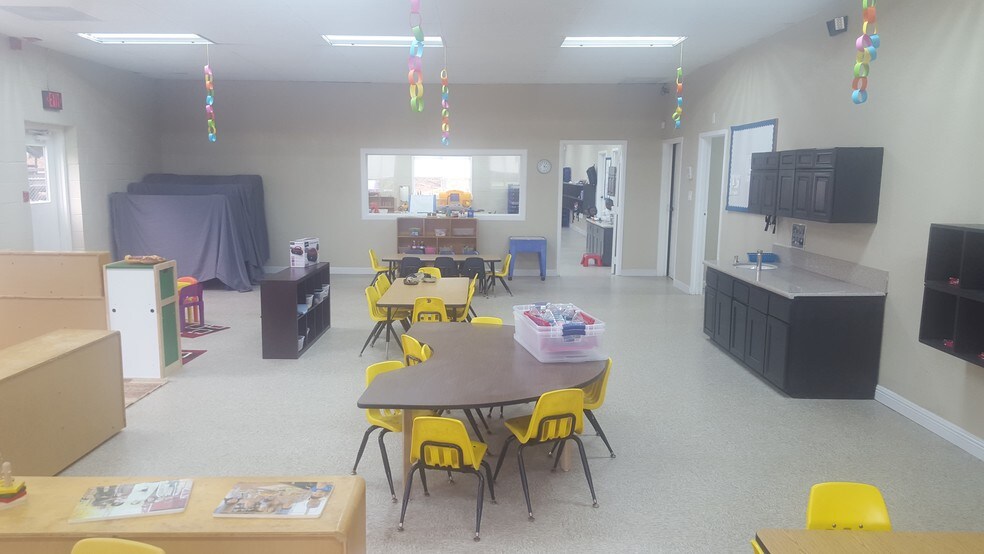 More Photos Of 2755 Flat Shoals Rd, College Park Daycare Center For Sale