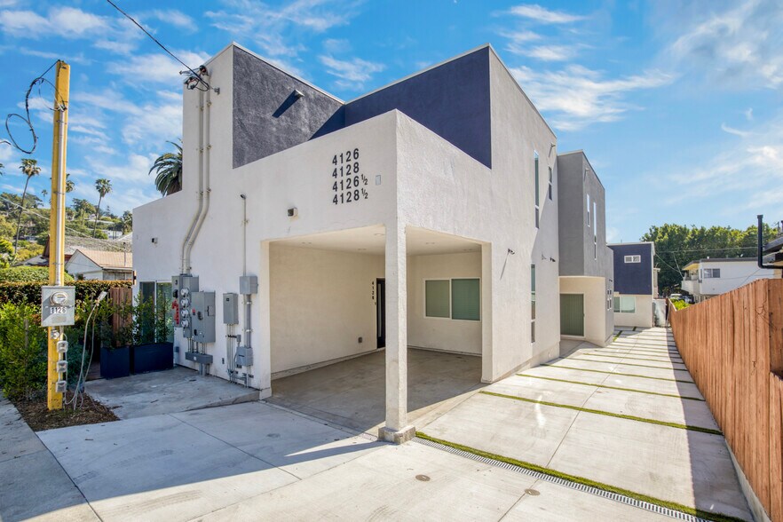 More Photos Of 4126 Clayton Ave, Los Angeles Multifamily For Sale