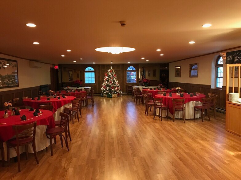 More Photos Of 492 Market St, Saddle Brook Restaurant For Sale