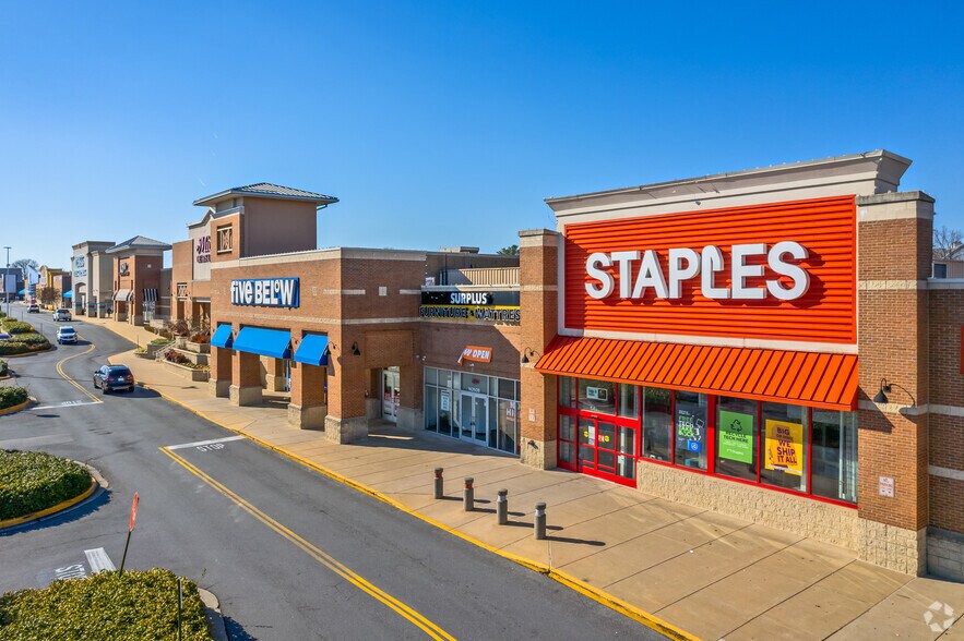 More Photos Of 14050-14368 Baltimore Ave, Laurel Unknown For Lease