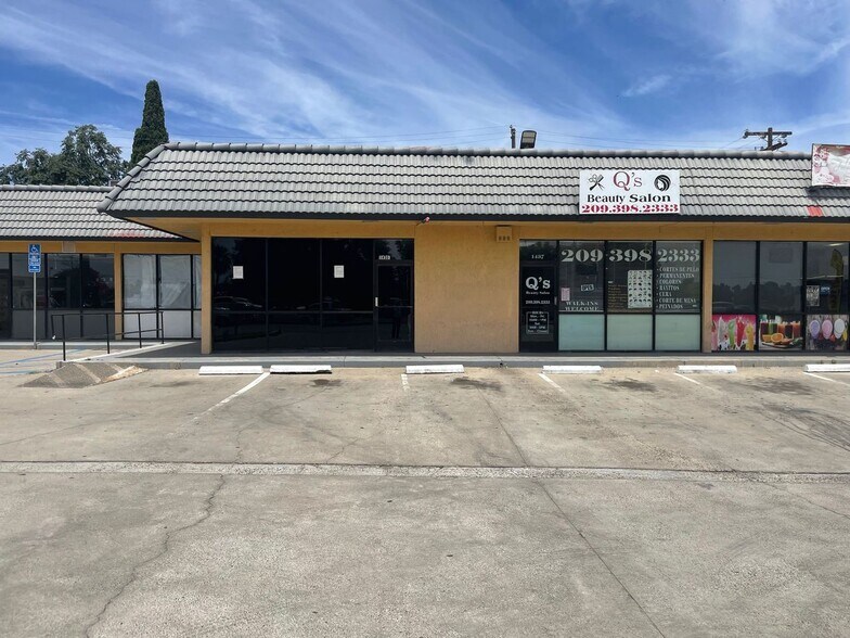 Primary Photo Of 1419-1439 Crowell St, Livingston Freestanding For Lease