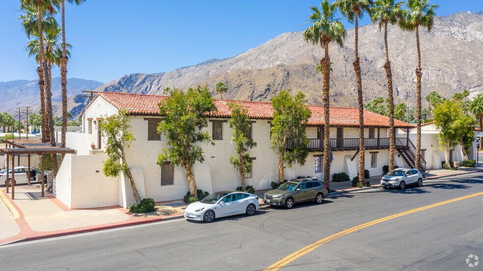 More Photos Of 1090 N Palm Canyon Dr, Palm Springs Loft Creative Space For Lease