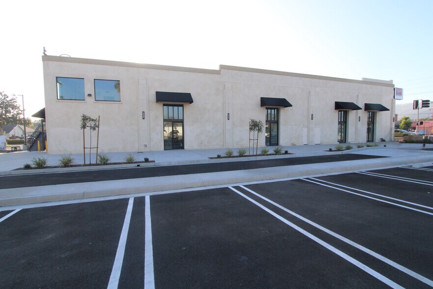 More Photos Of 3250 Glendale Blvd, Los Angeles Storefront Retail Office For Lease
