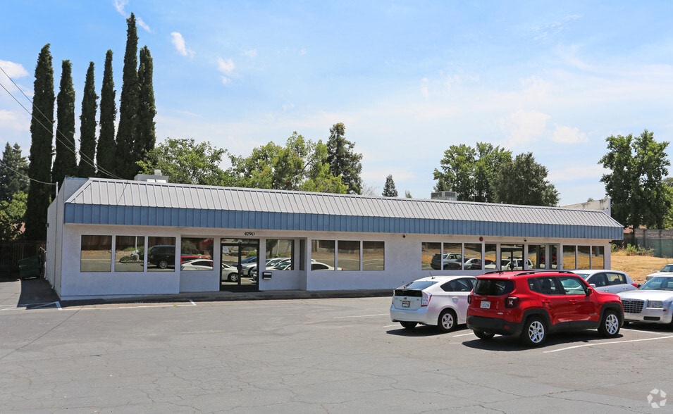 More Photos Of 4778-4790 Dewey Dr, Fair Oaks Loft Creative Space For Lease