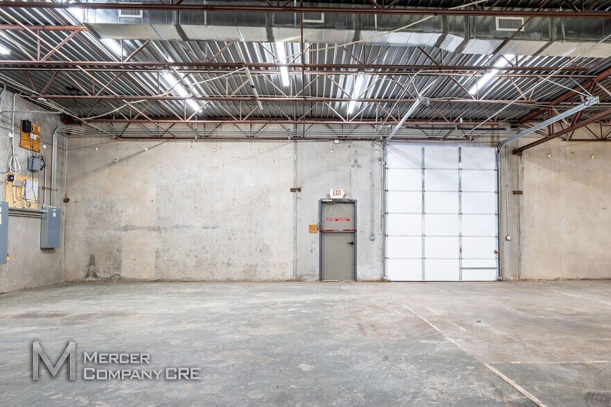 More Photos Of 3613-3621 S Moulton Dr, Oklahoma City Service For Lease