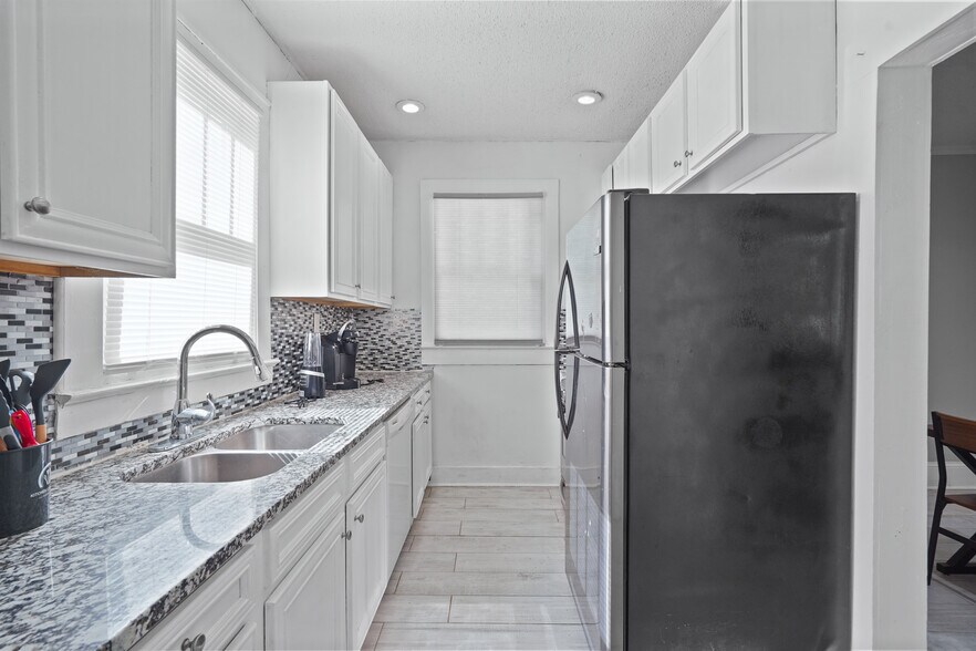 More Photos Of ,  Unknown For Sale