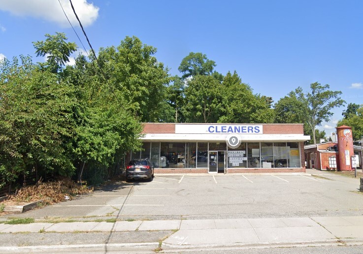 Primary Photo Of 277 Hempstead Ave, West Hempstead Freestanding For Lease