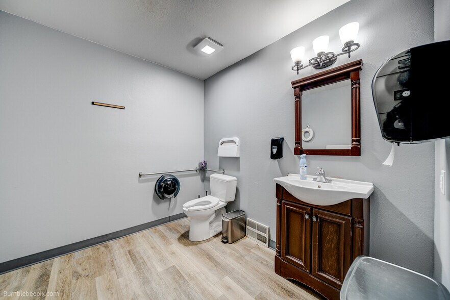 More Photos Of 610 N 4th St, Coeur d'Alene Religious Facility For Lease