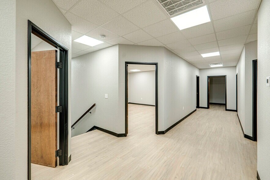 More Photos Of 16791 W Basin St, Odessa Warehouse For Sale