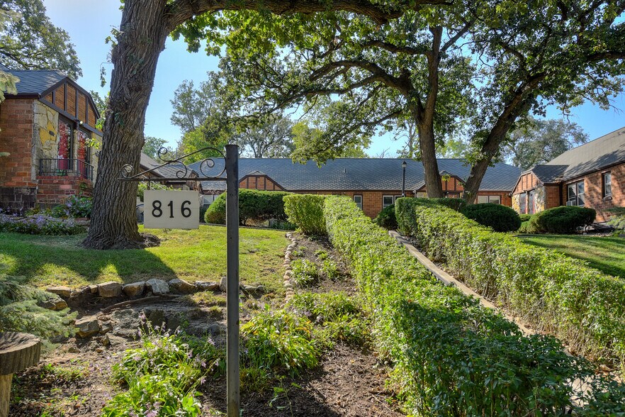 More Photos Of 816 N 36th St, Omaha Apartments For Sale