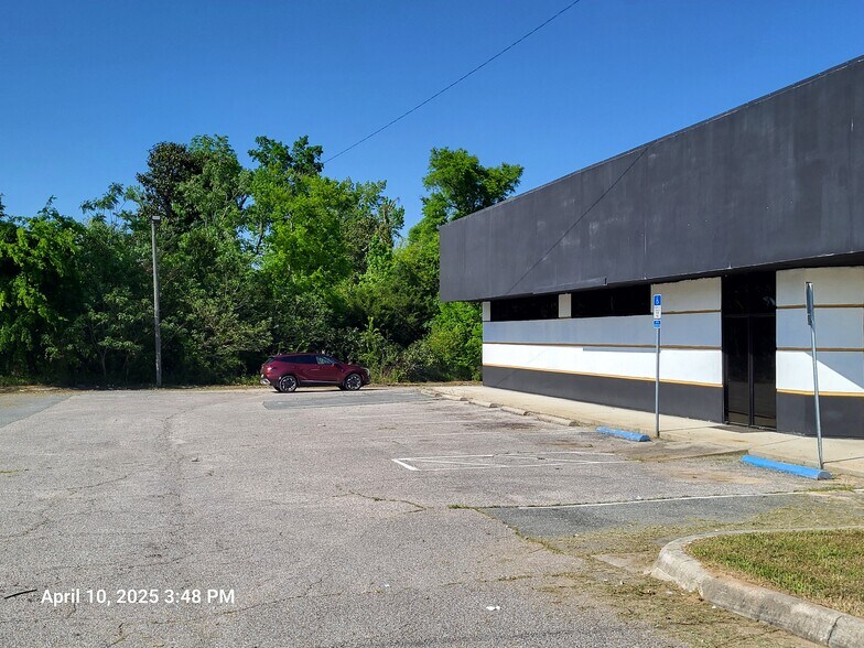 More Photos Of 2811 Highway 71, Marianna Freestanding For Lease