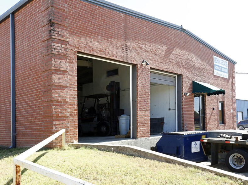 More Photos Of 6874 Pasadena Dr, Horn Lake Warehouse For Sale