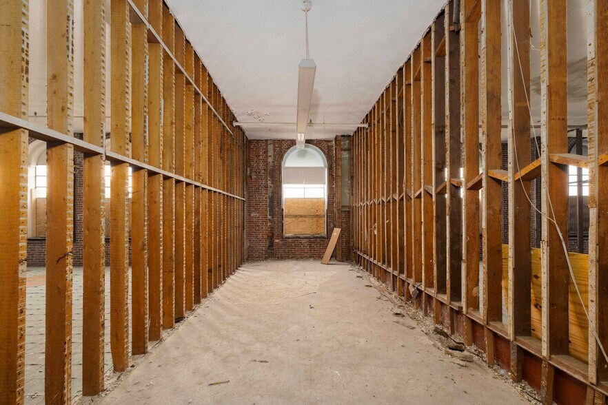 More Photos Of 167 George St, Pawtucket Apartments For Sale