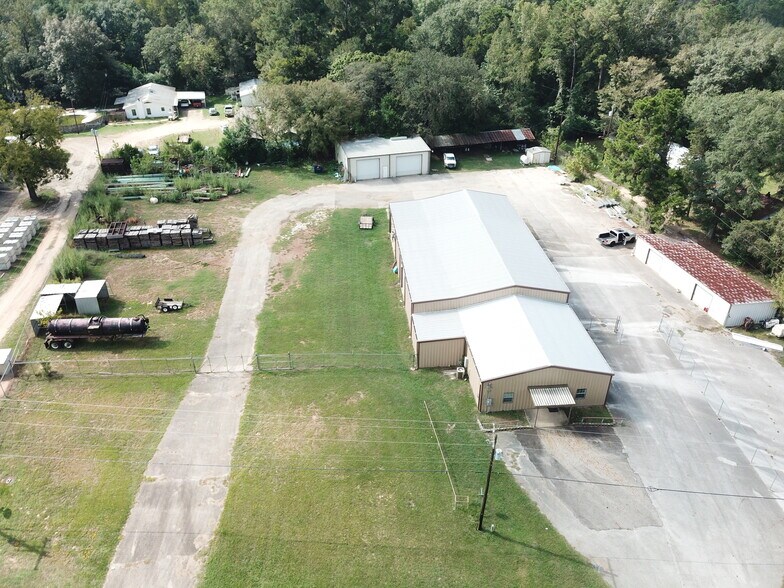 More Photos Of 3381 TX-21 Hwy, Nacogdoches Light Manufacturing For Sale
