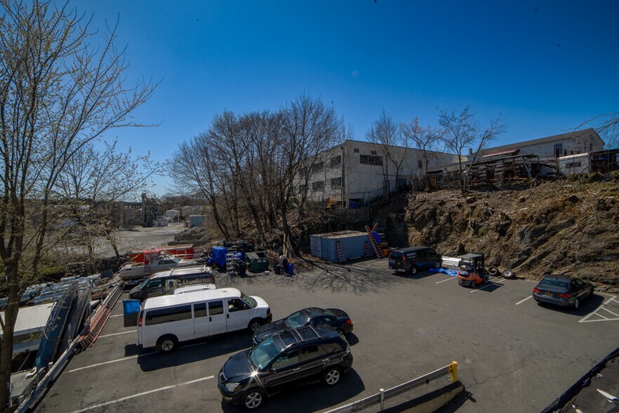 More Photos Of 1 Martin Pl, Port Chester Manufacturing For Lease