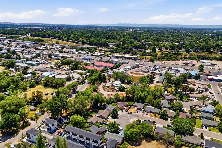 More Photos Of 200 E 46th Pl, Garden City Land For Sale