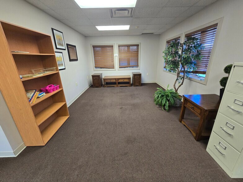 More Photos Of 2 Depot St, Greencastle Medical For Sale