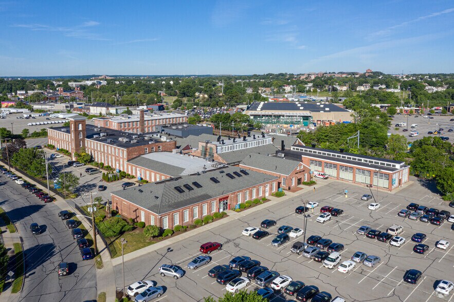 More Photos Of 146-148 W River St, Providence Medical For Lease